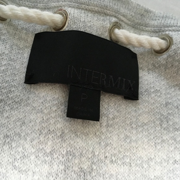 NWOT INTERMIX Off-Shoulder Rope Tie Sweatshirt Sweater Grey Small/Petite - Picture 4 of 13